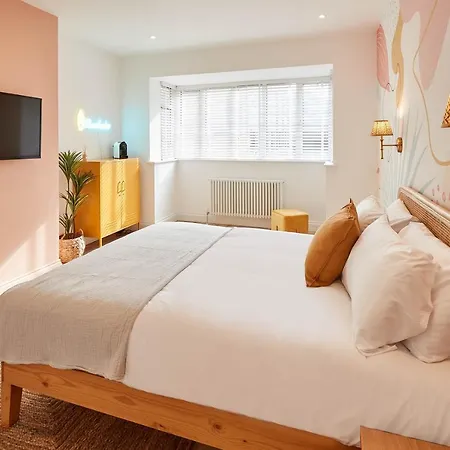 Hotel Host & Stay - The Beach House @ Scarborough